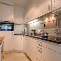 Comfortable 2 Bedroom Apartment With Sea-view