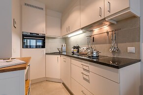 Comfortable 2 Bedroom Apartment With Sea-view