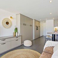 Beautiful Studio With Stunning Seaview and Terrace