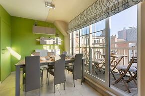 Modern Duplex Apartment Near the Beach