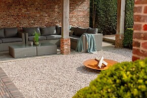 Huyze Termote - Prime Villa With Wonderful Garden