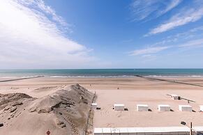 Corner Apartment With Fantastic sea View