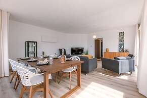 Corner Apartment With Fantastic sea View