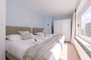 Corner Apartment With Fantastic sea View