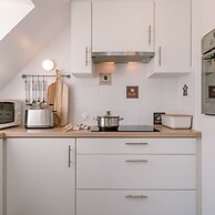 Centrally Located Apartment With Sunny Terrace