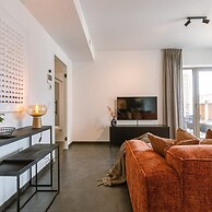 Cozy Apartment a Stone s Throw From the Beach