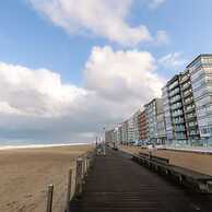 Beautiful Seaview Apartment With Private Garage
