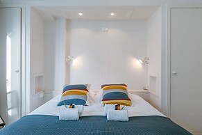 Beautiful Seaview Apartment With Private Garage