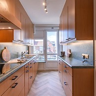 Lovely Apartment With Lateral sea View