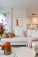 Luminous Family Apartment With Magnificent View