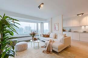 Luminous Family Apartment With Magnificent View