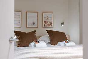 Luxurious two Bedroom With Lateral Seaview