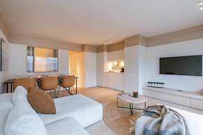 Luxurious two Bedroom With Lateral Seaview