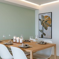 Pleasant Apartment With Frontal sea View