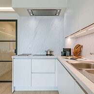 Pleasant Apartment With Frontal sea View