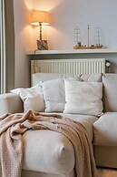 Bright Apartment With Beautiful sea View
