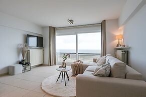 Bright Apartment With Beautiful sea View