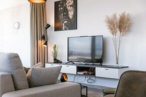 Bright Apartment With Seaview