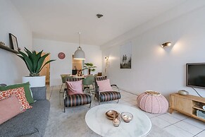 Boulevard Apartment Near the Beach