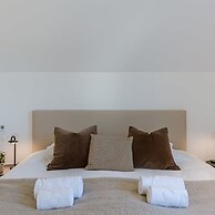 Stylish Holiday Home Close to the Beach