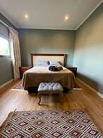 sunsetvistavilla