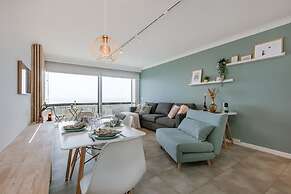 Modern Studio With Seaview and Parking