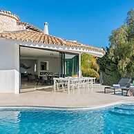 Relax in Luxury at This Stunning Seaside Villa
