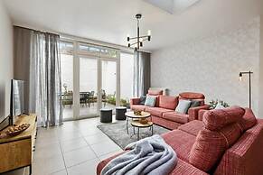 Spacious House With 3 Terraces
