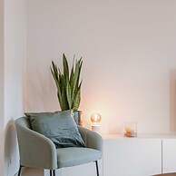 Bright Apartment in Sky Garden With Terrace