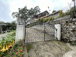 Nashika Villa by evaddo