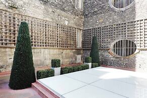 Matignon Terrace