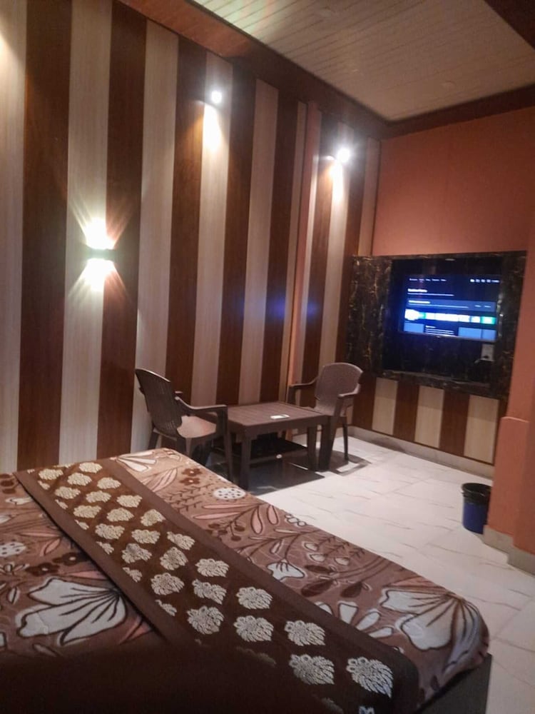 Baba Paying Guest House