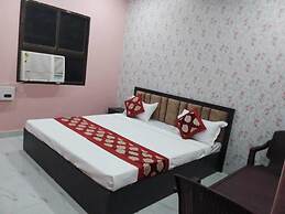 Baba Paying Guest House