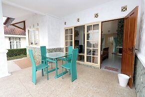 Villa ChavaMinerva Aries Ciater with Private Pool