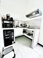 Black & White Apartments Monteverde