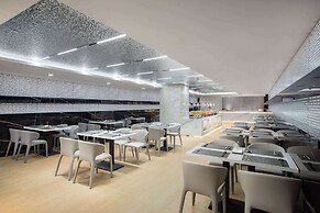 Microtel By Wyndham Handan New Century