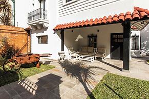 LUXURY HOUSE VILLA DEVOTO