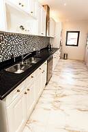 LUXURY HOUSE VILLA DEVOTO
