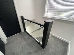 Lovely Refurbished 3-bed House in Liverpool