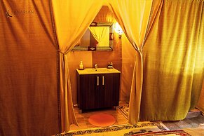 Merzouga Luxury Camp & Camel Trek