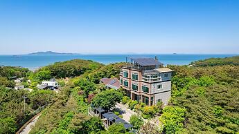 Yeongheungdo Noeul&bada Pension