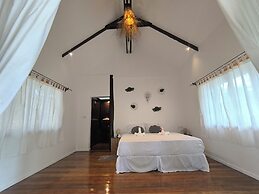 U Story Resort