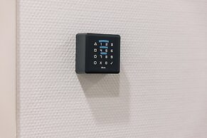 Homaris The Corner – Self-Check In