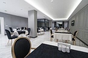 GOLDEN PARS HOTEL