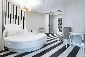 GOLDEN PARS HOTEL