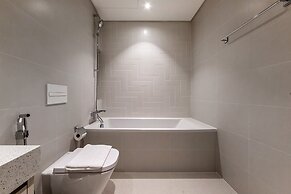Marina Vista Emaar Beachfront Apartments