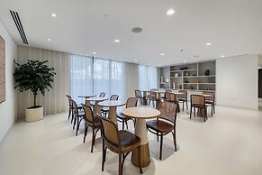 Marina Vista Emaar Beachfront Apartments