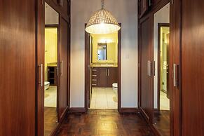 Riverside Park Apartments by YourHost