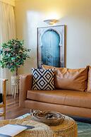 Riverside Park Apartments by YourHost