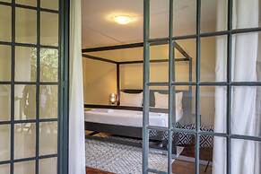 Riverside Park Apartments by YourHost